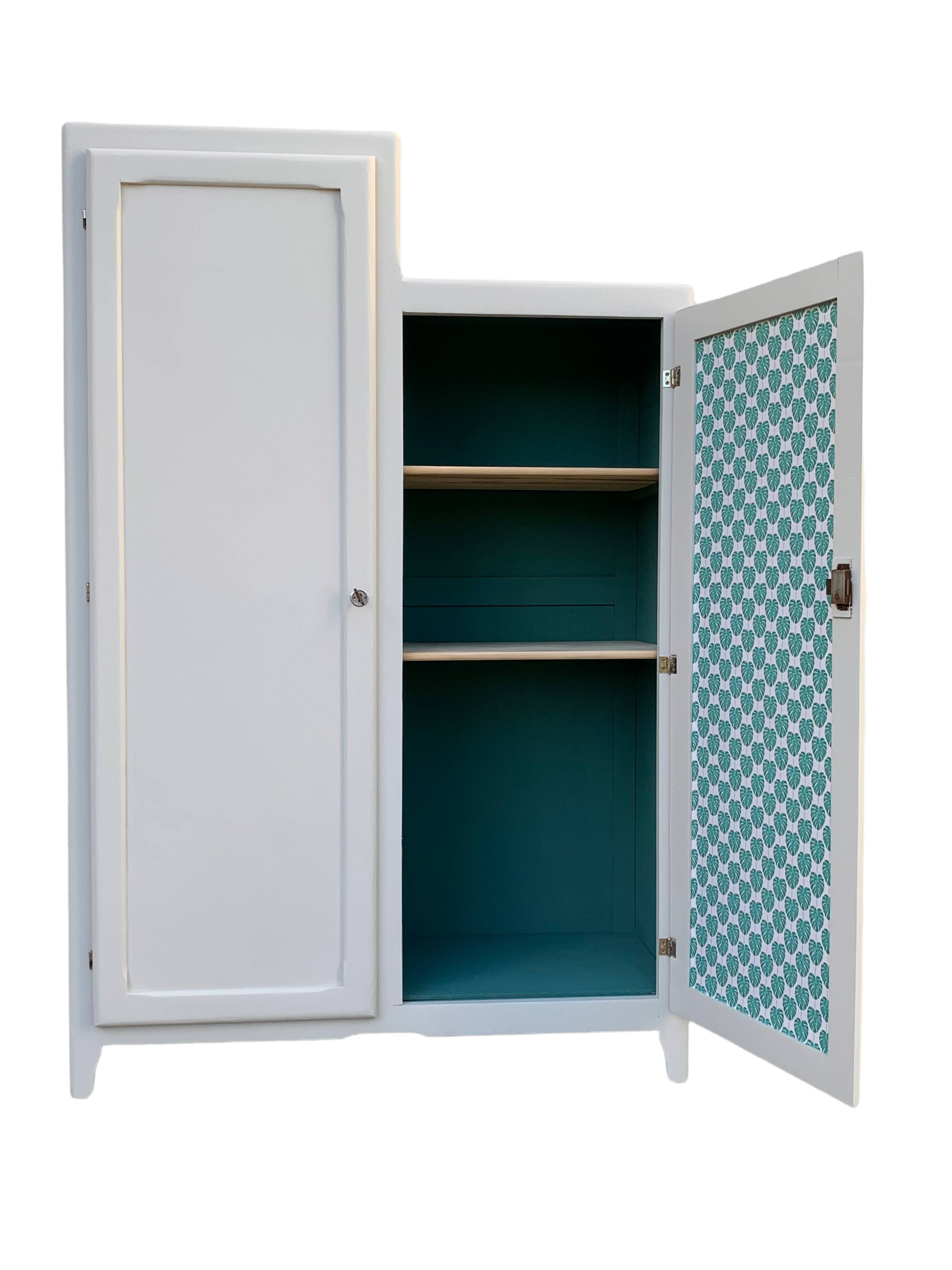 Asymmetrical Parisian wardrobe 1940