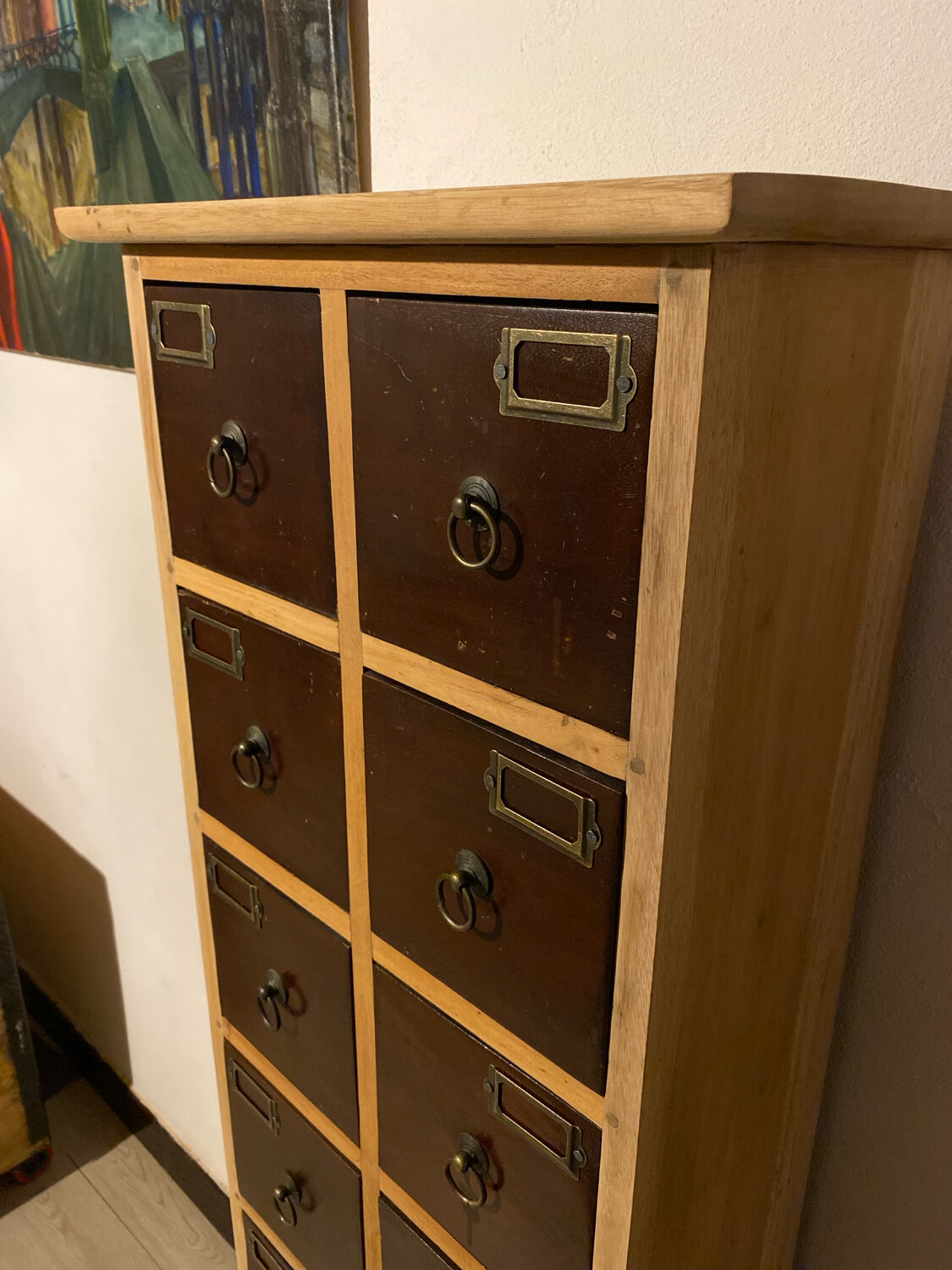 Chiffon workshop furniture