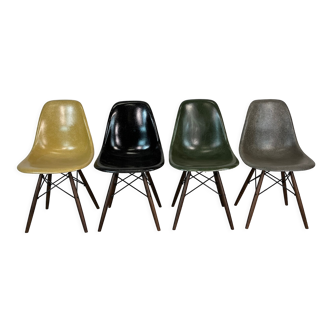 Ensemble de 4 chaises Eames Herman Miller DSW