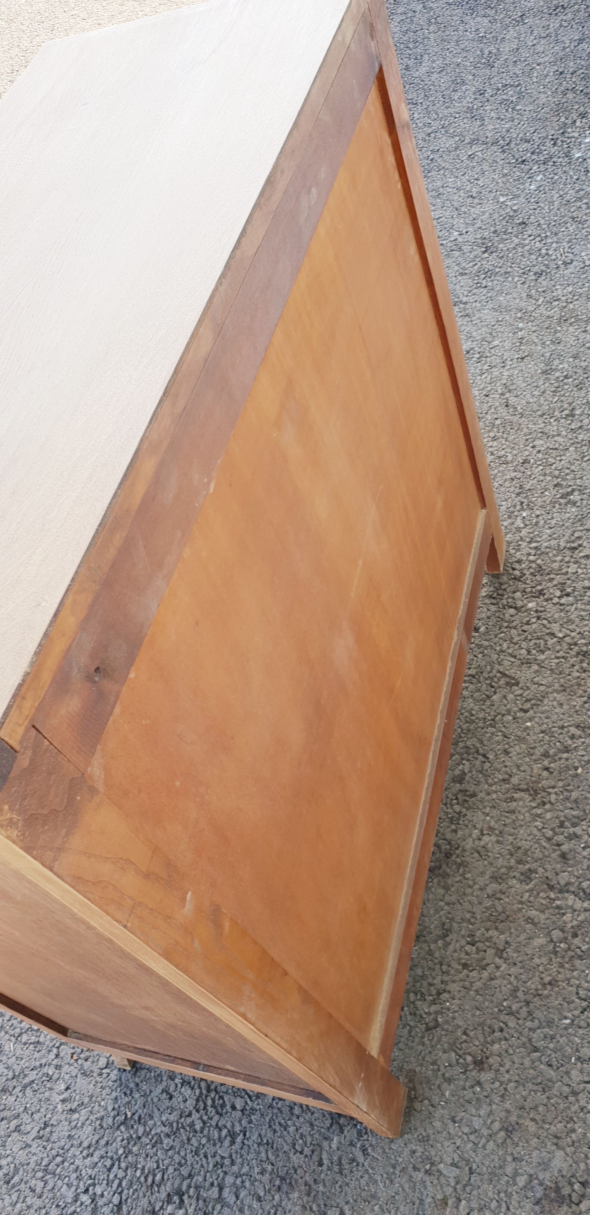 Vintage chest of drawers