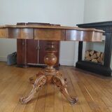 Violin table