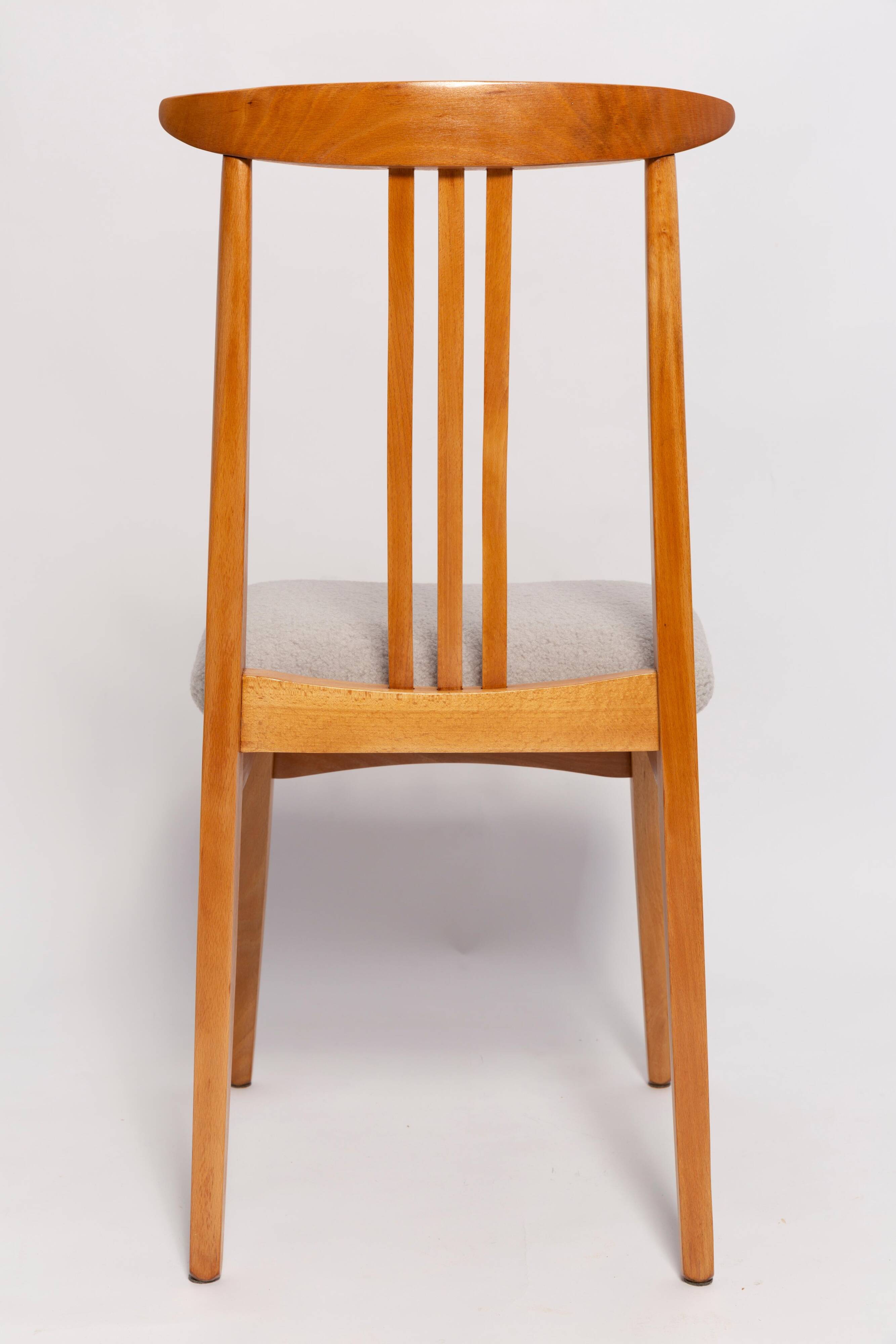 Mid-Century Chair in Linen Boucle and Light Wood by M. Zielinski, Europe, 1960s