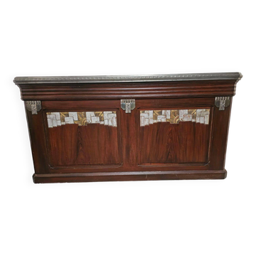 Verital pewter bar
