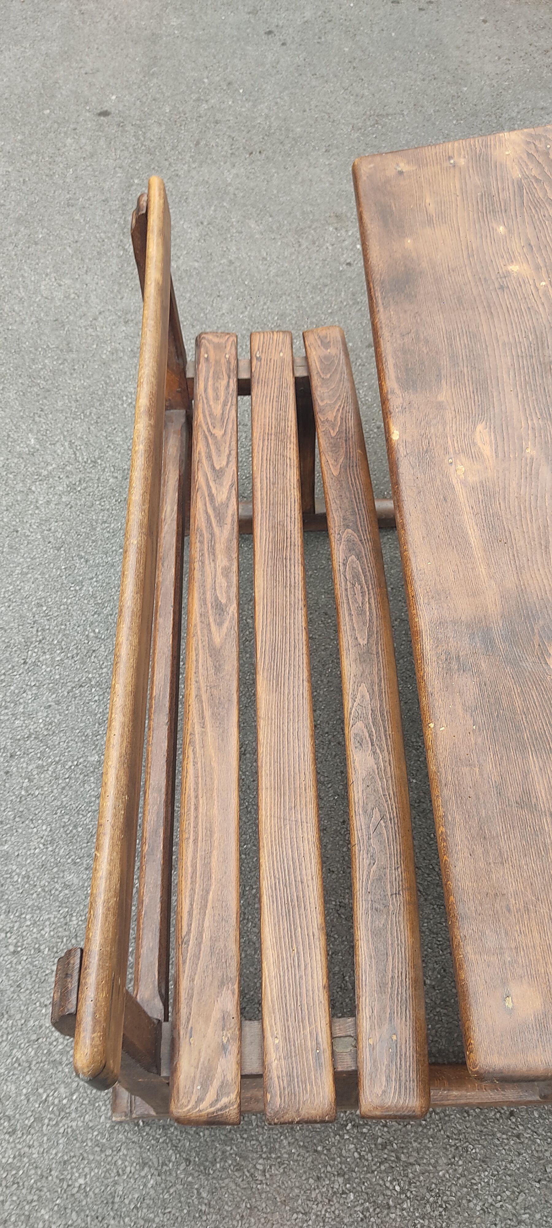 Old school desk desk in vintage wood 1950