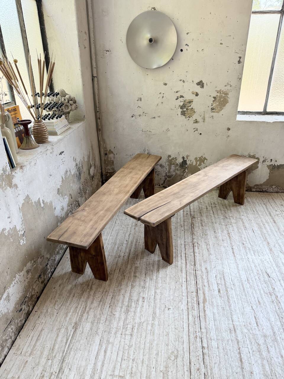 Paire de bancs de ferme en chêne