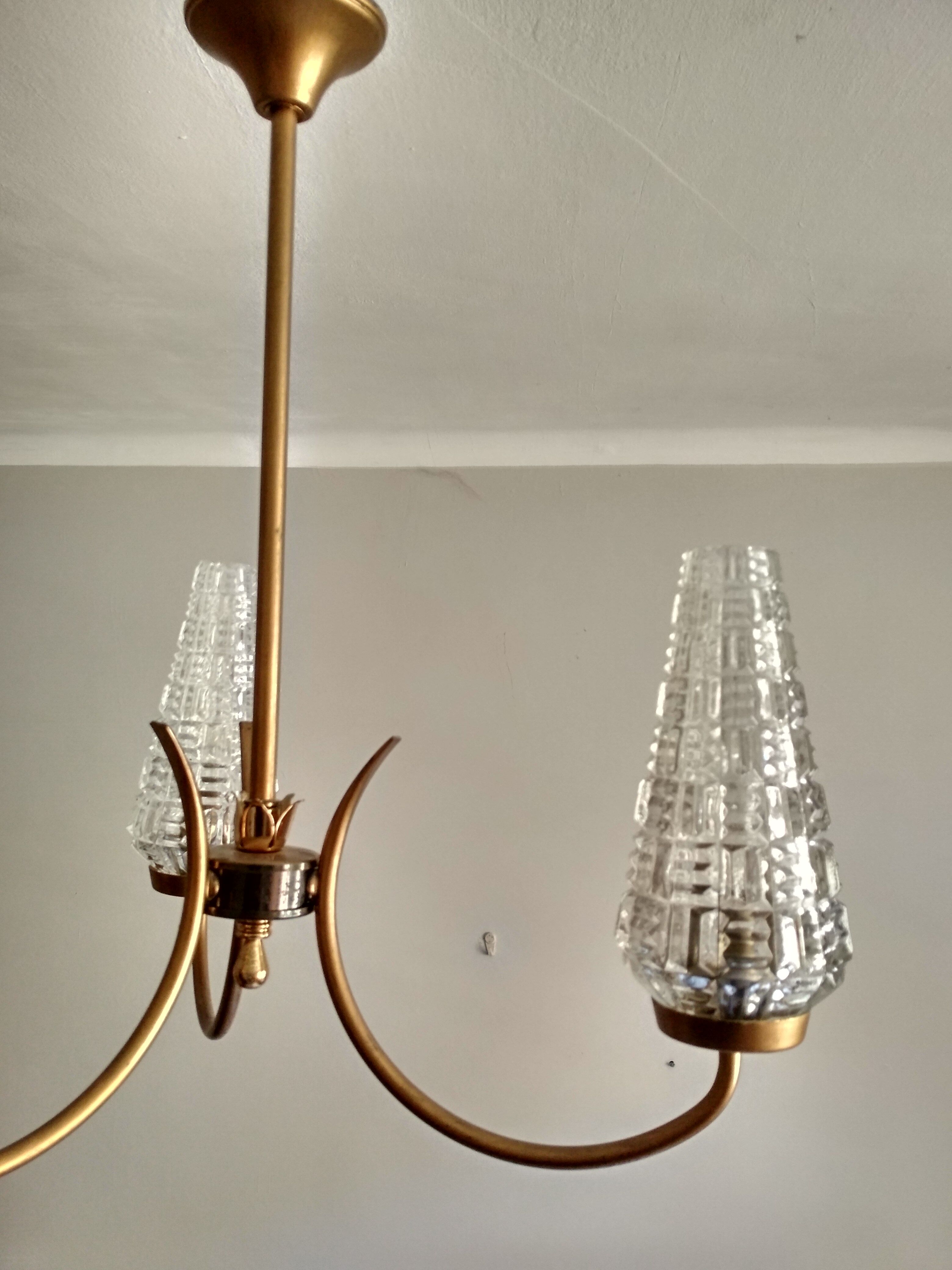 Lustre vintage à 3 branches métal doré et tulipes