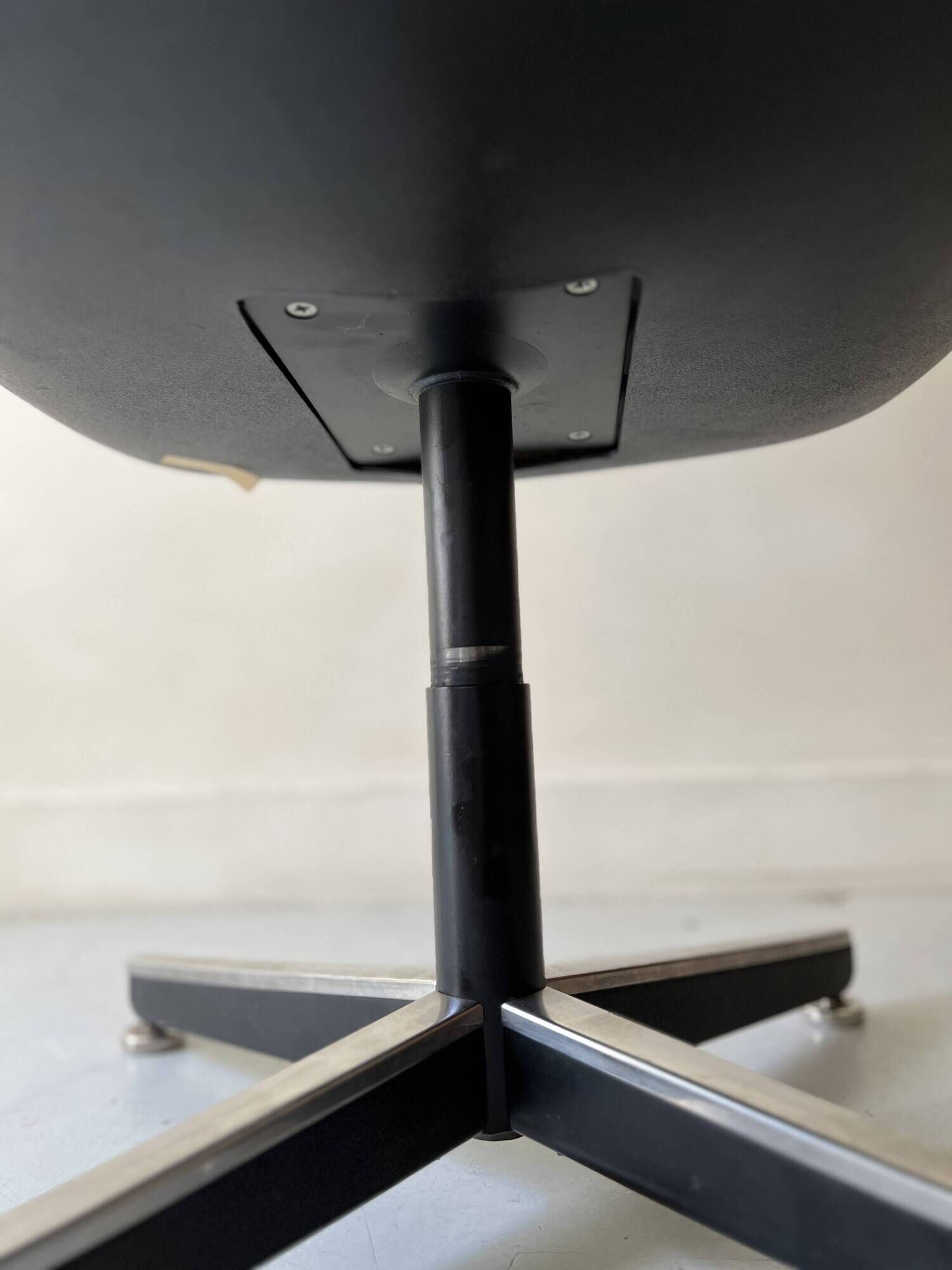 Velvet office chair with armrest by C. POLLOCK for Knoll