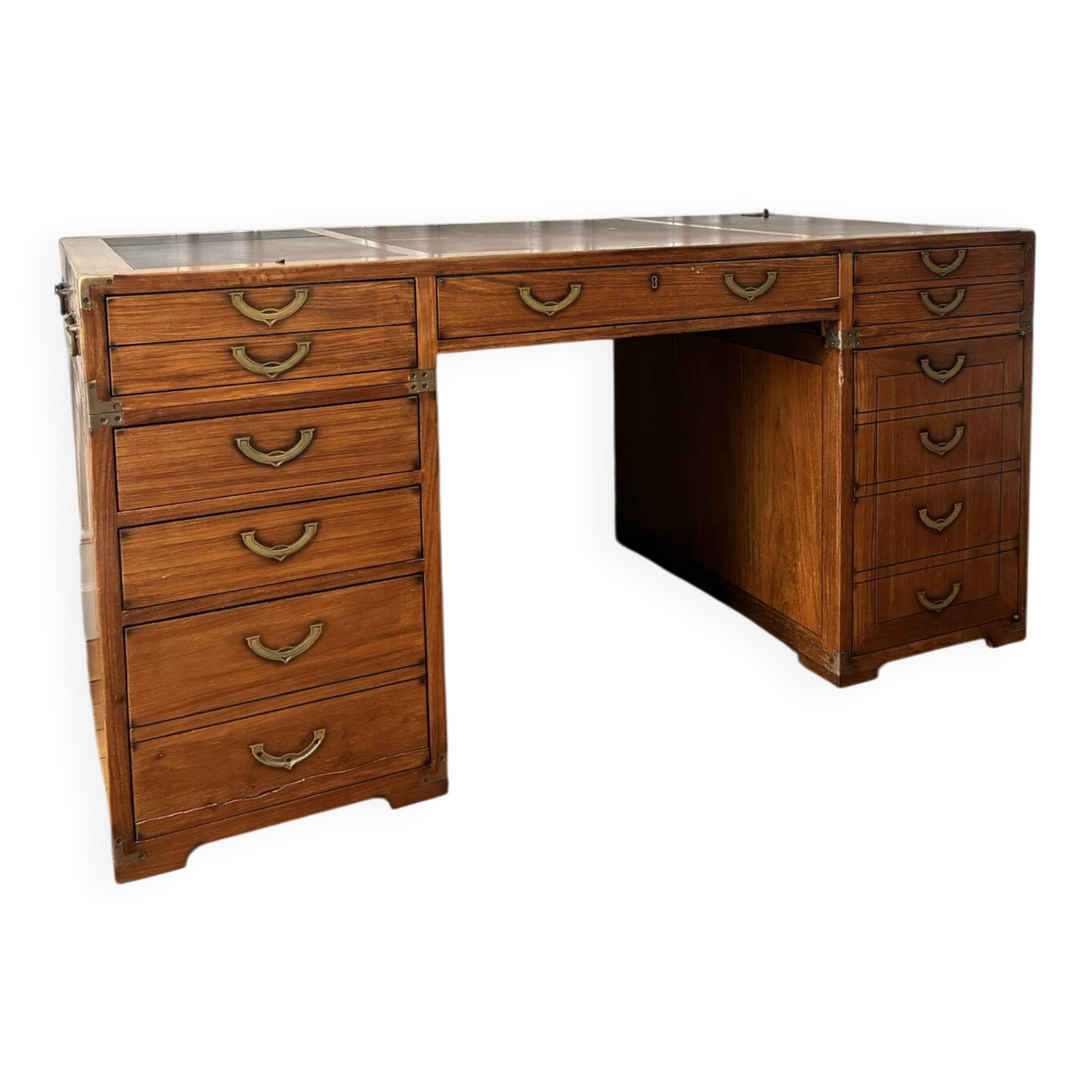 Richelieu - ministers pedestal desk