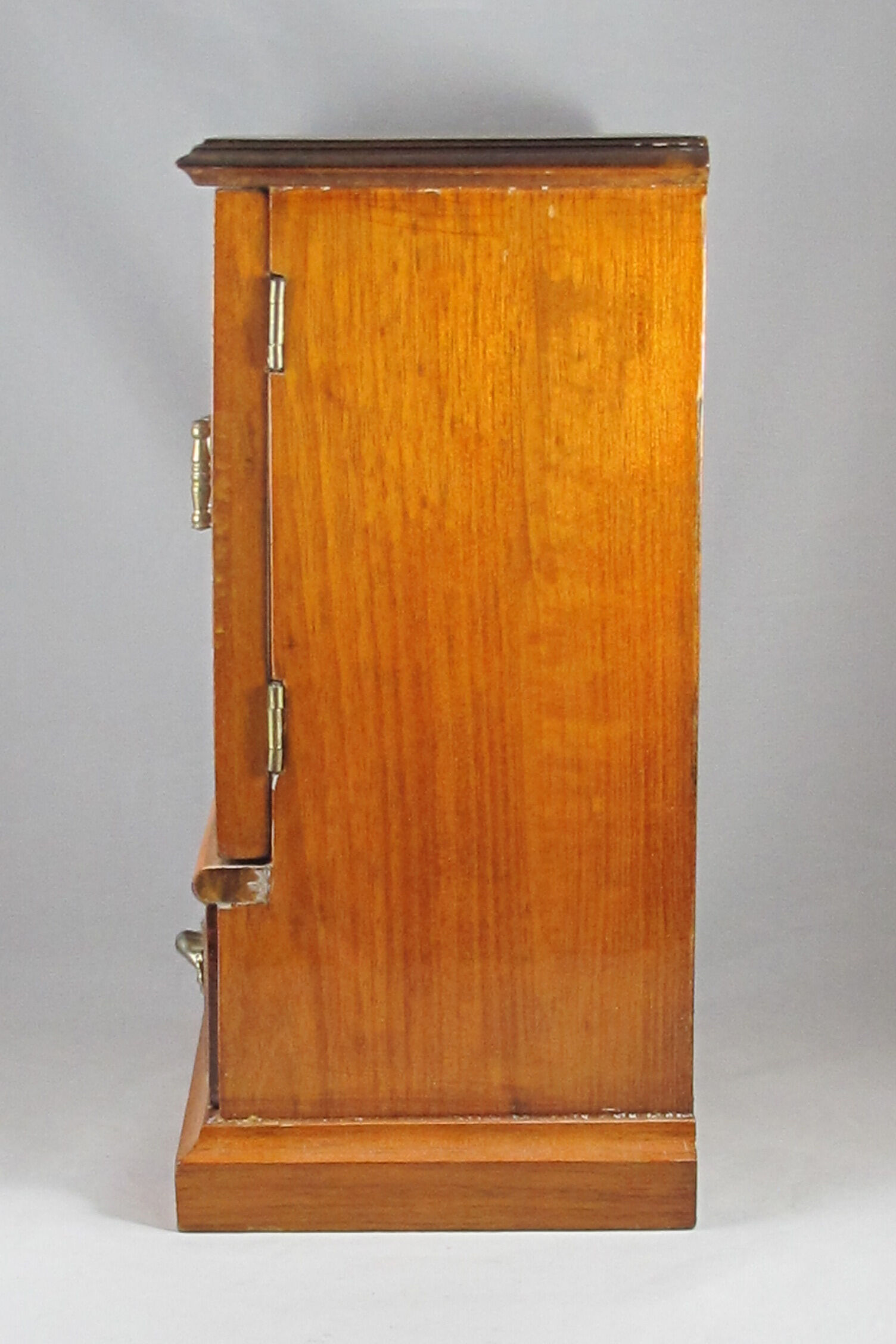 Wooden jewellery box