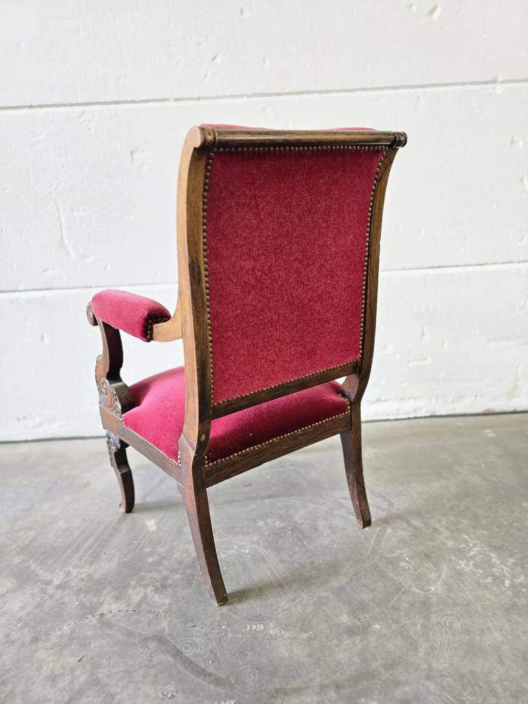 Vintage antique pink chair / armchair