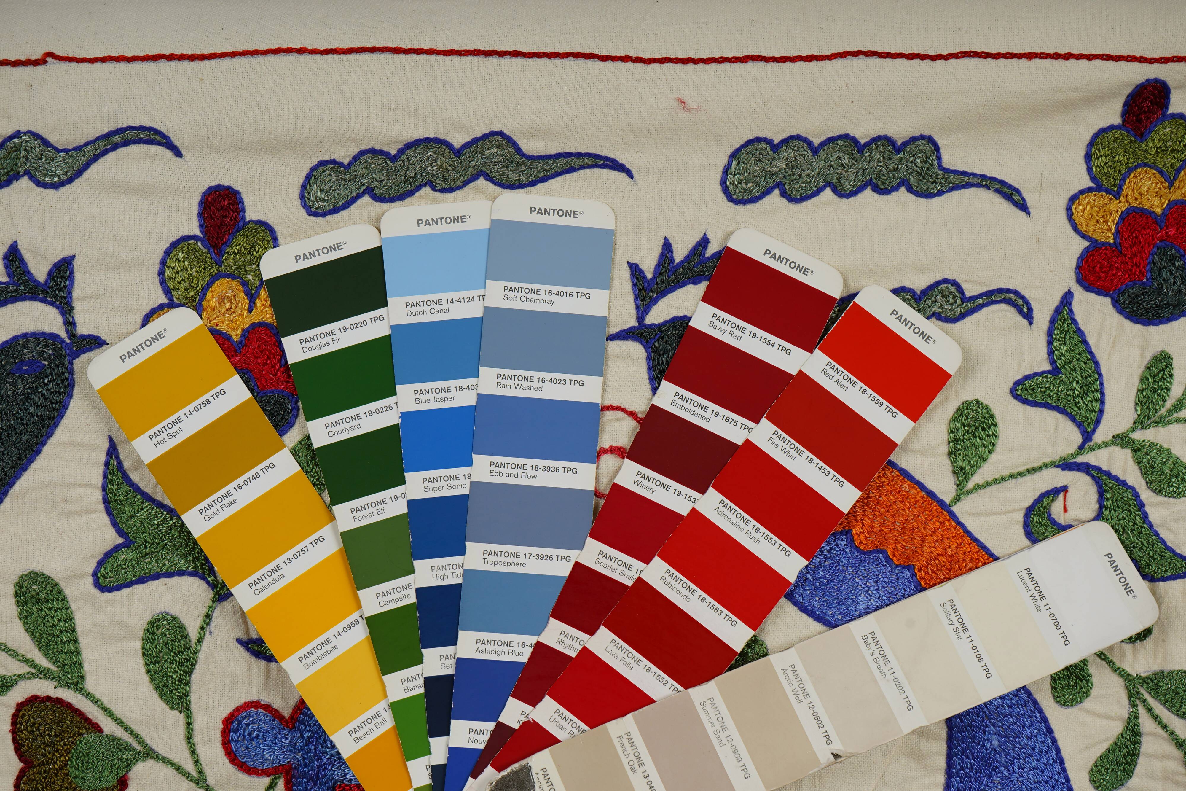 Vintage Turkish hand-knotted rug 46x90 cm