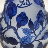 Gallé lamp cap with blue leaves decor