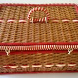 Basket wicker and scoubidou circa 1950