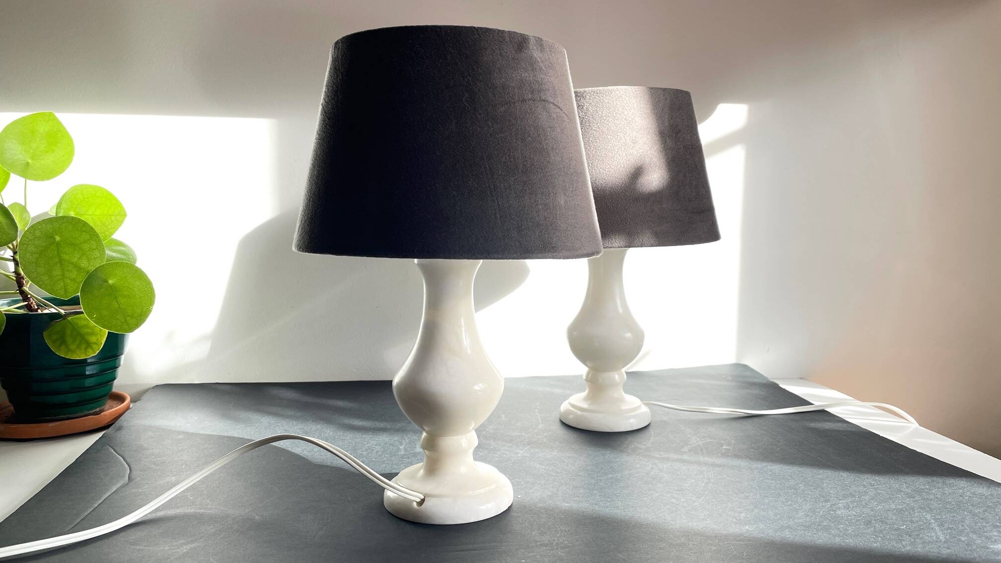 Paire lampes albâtre vintage