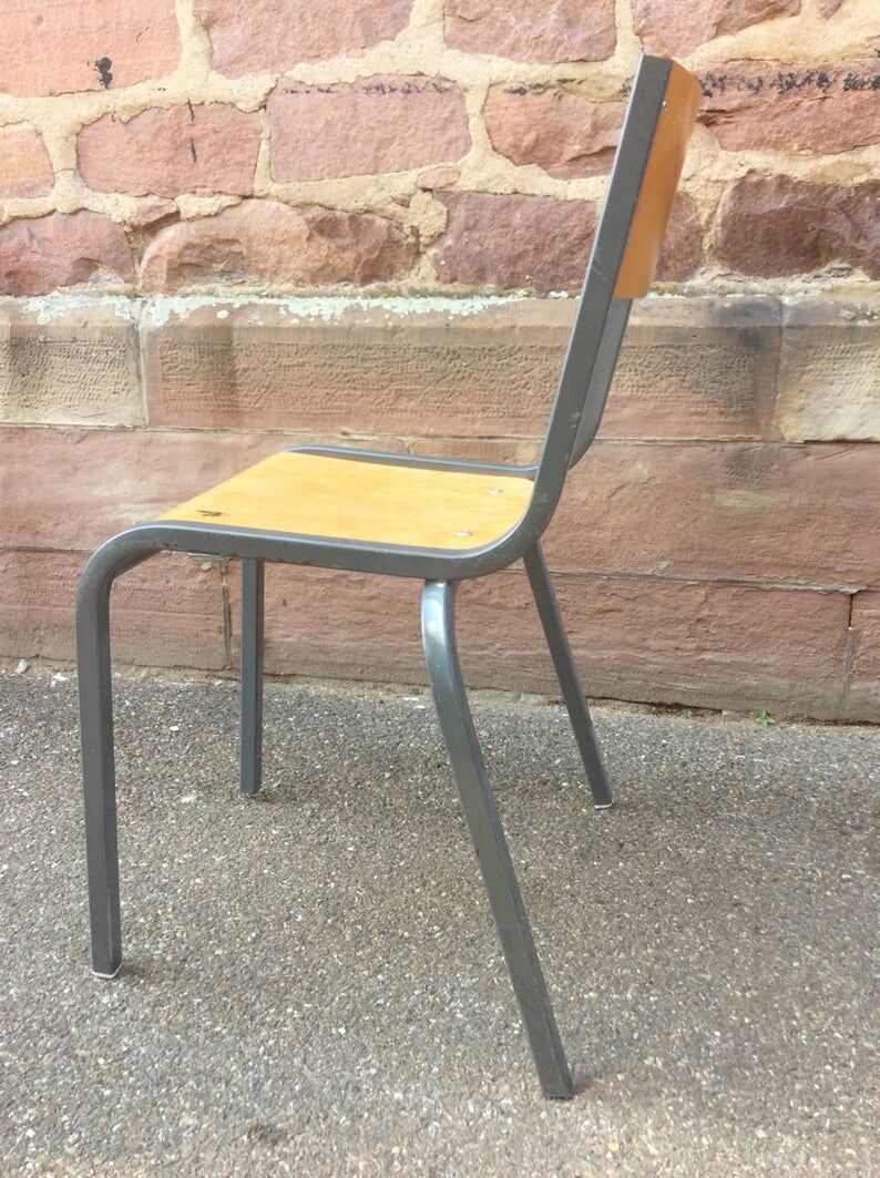 Lot of 15 vintage mullca 510 school chairs