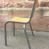 Lot of 15 vintage mullca 510 school chairs