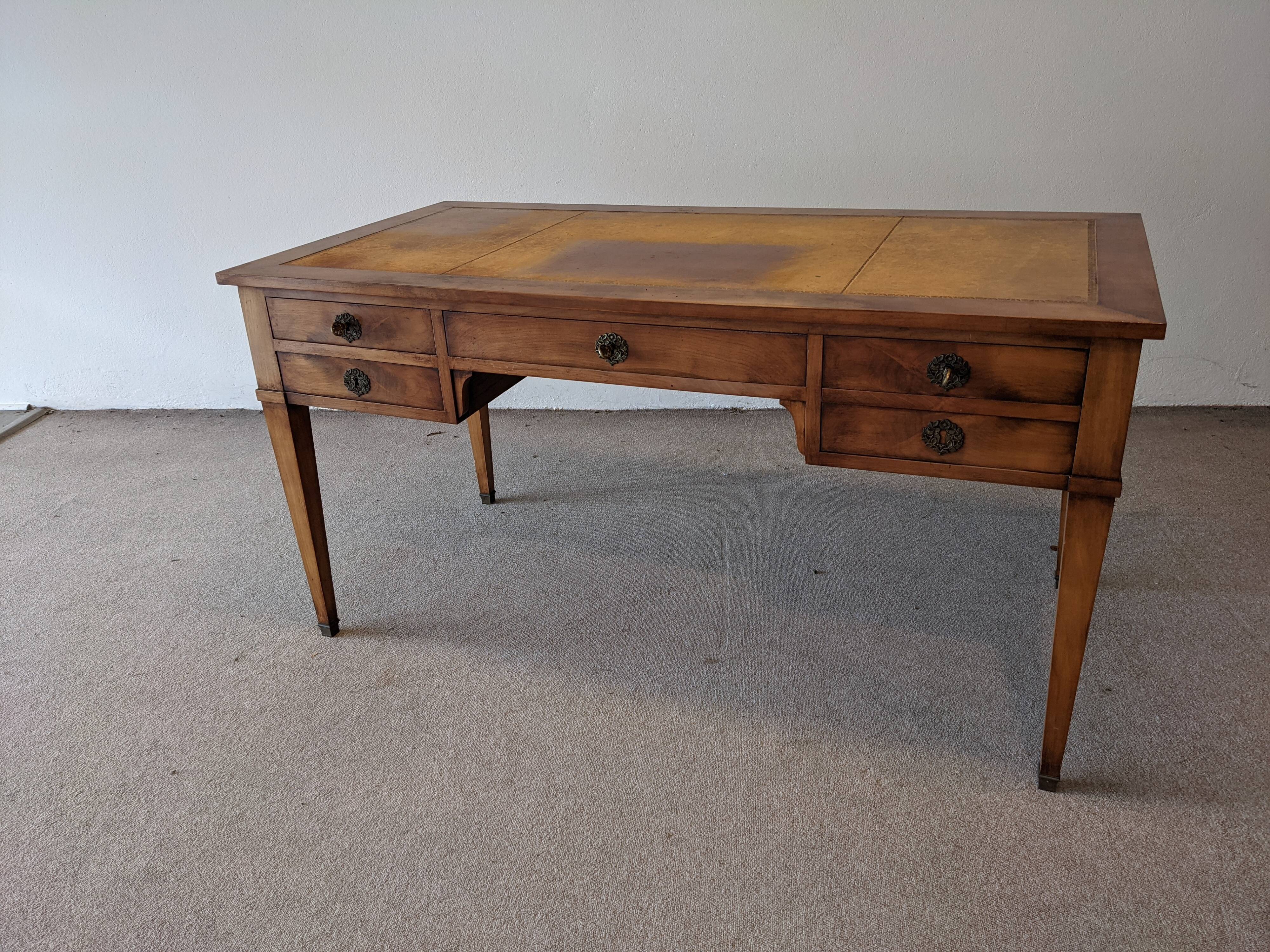 Double-sided Executive Board