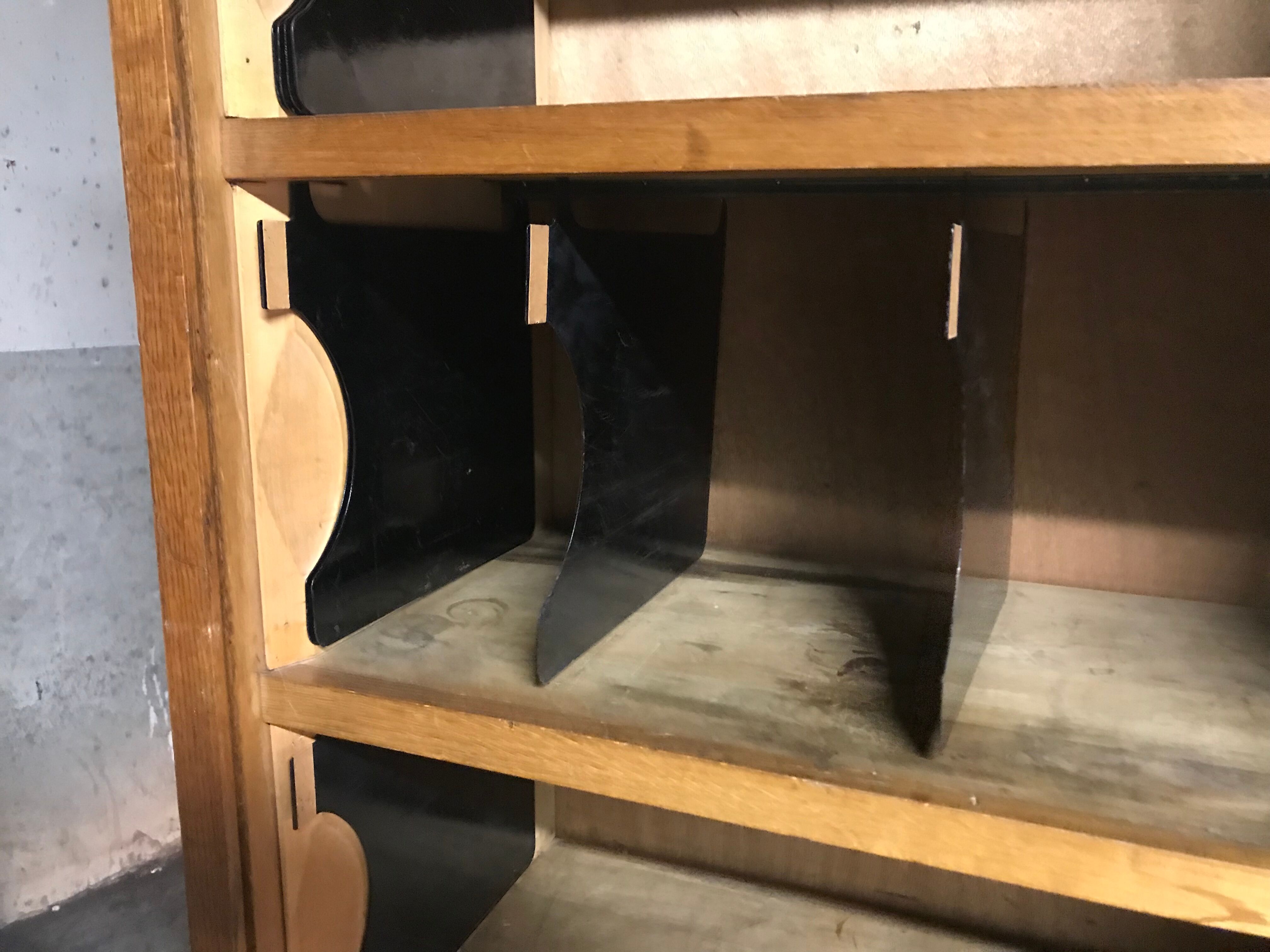 Notary curtain cabinet 1900