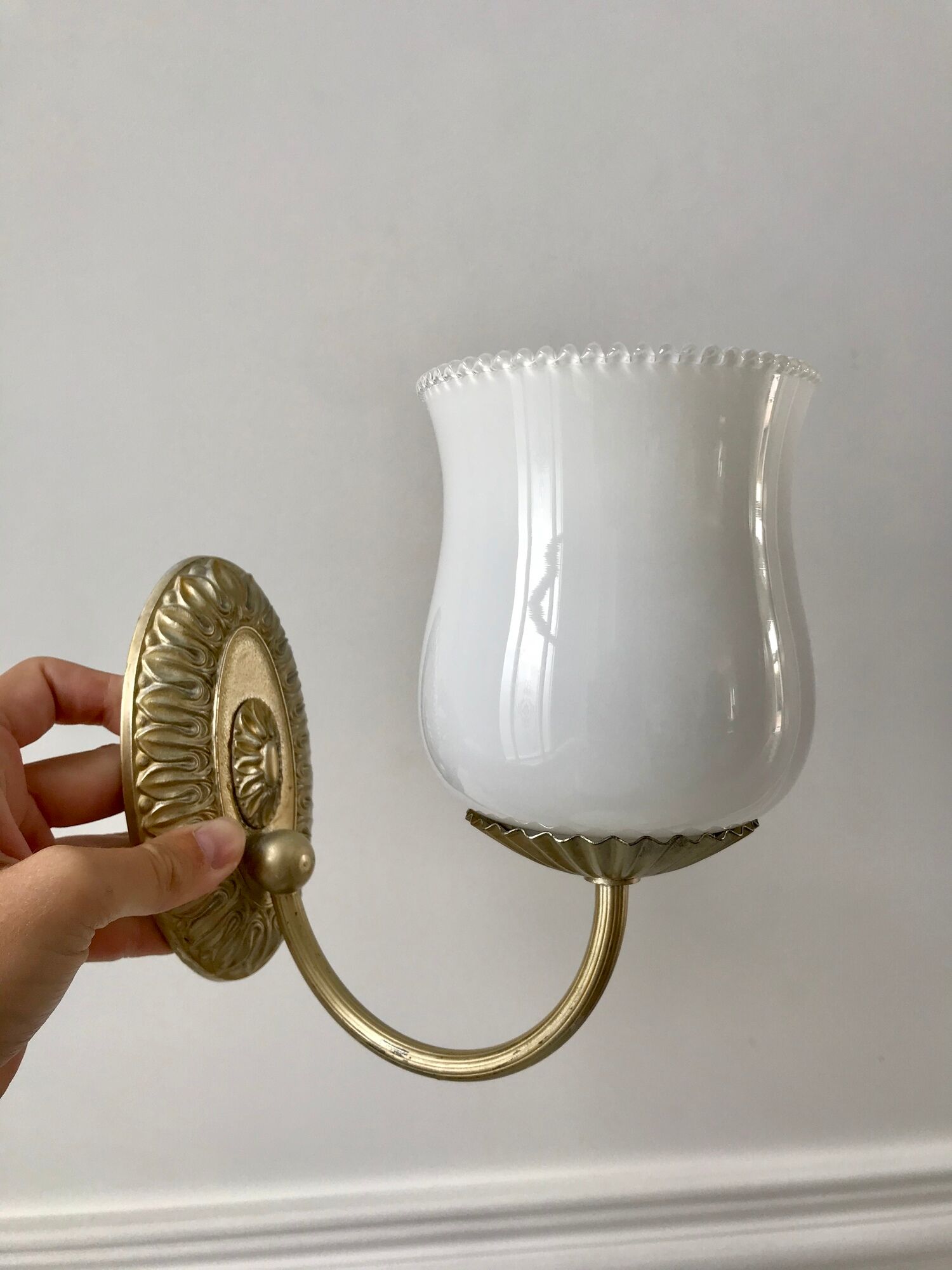 Duo of sconces in serrated opaline and golden steel 50s