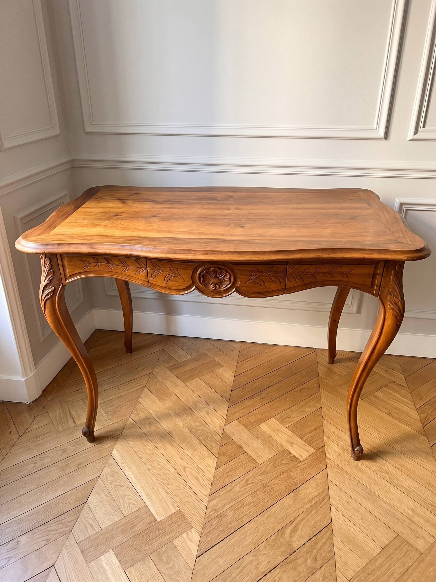 Louis XV style desk