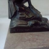 Pelican bookend signed Frecourt