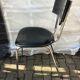 Chaise et son tabouret métal chromé skai noir années 70