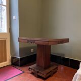 Art deco table for small spaces