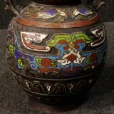 Pair of oriental metal vases from XXth century