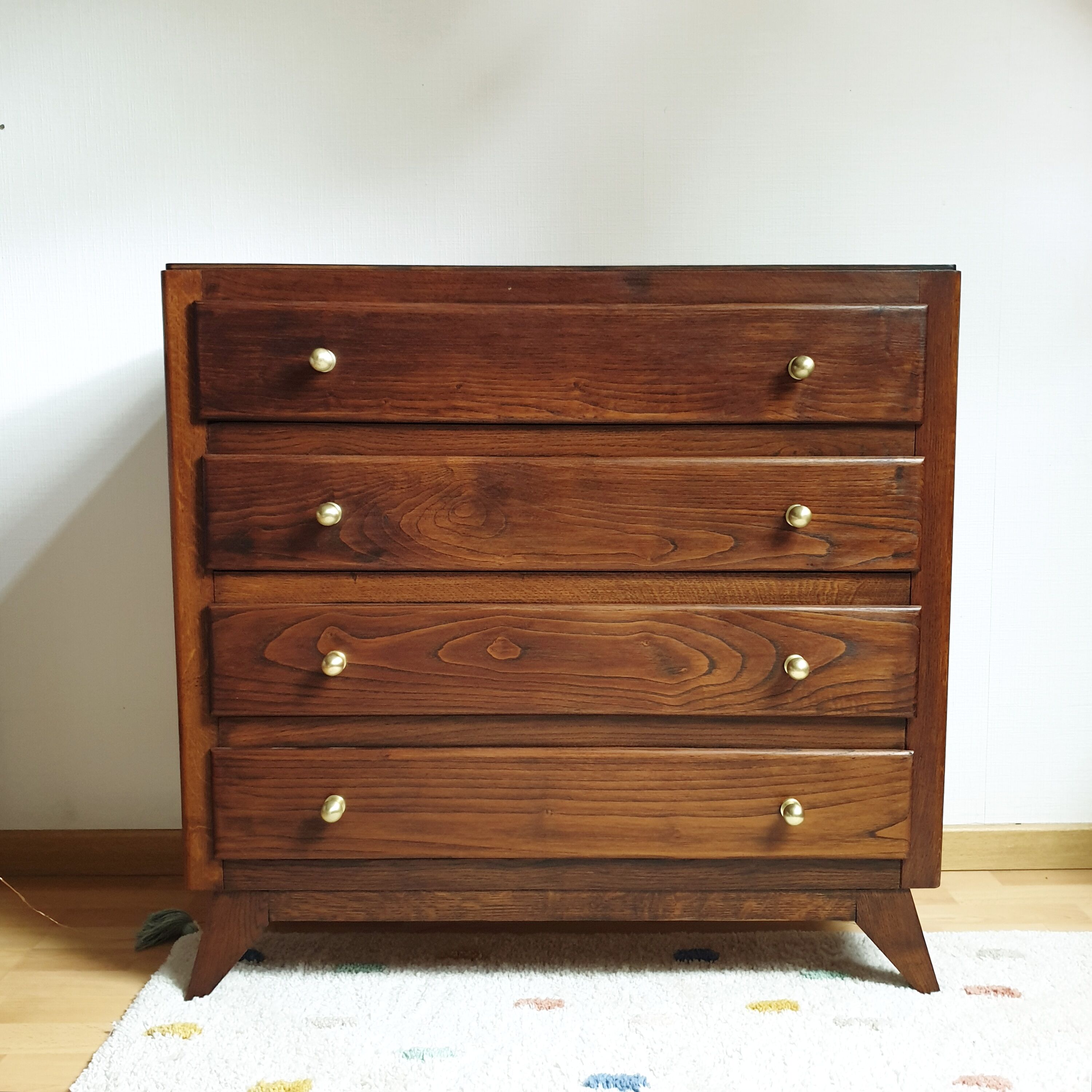 Commode vintage pieds compas