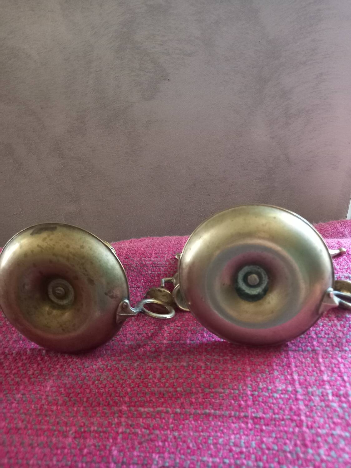 Hand candle holder