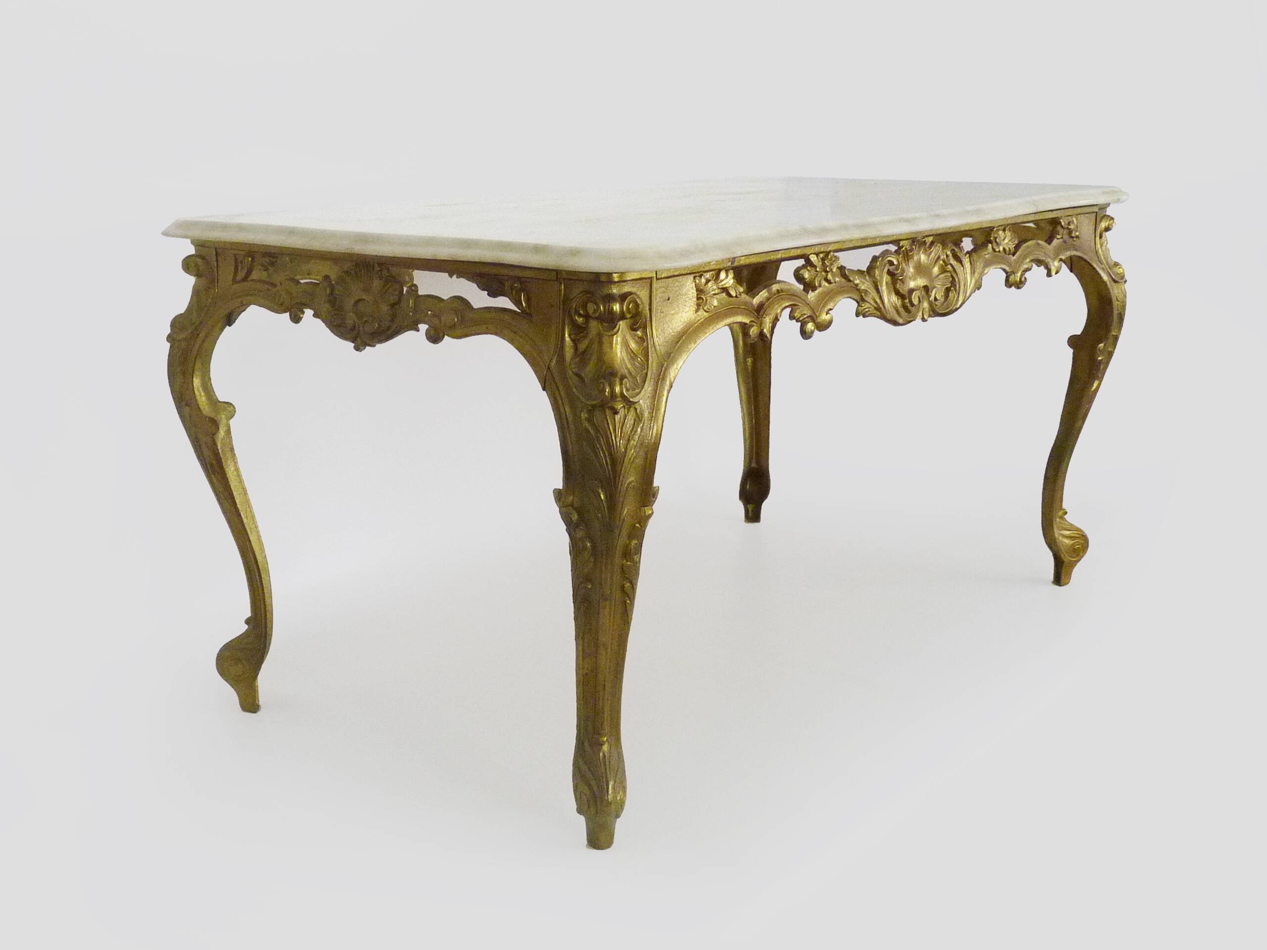 Table basse structure en laiton et plateau en marbre. Années 60