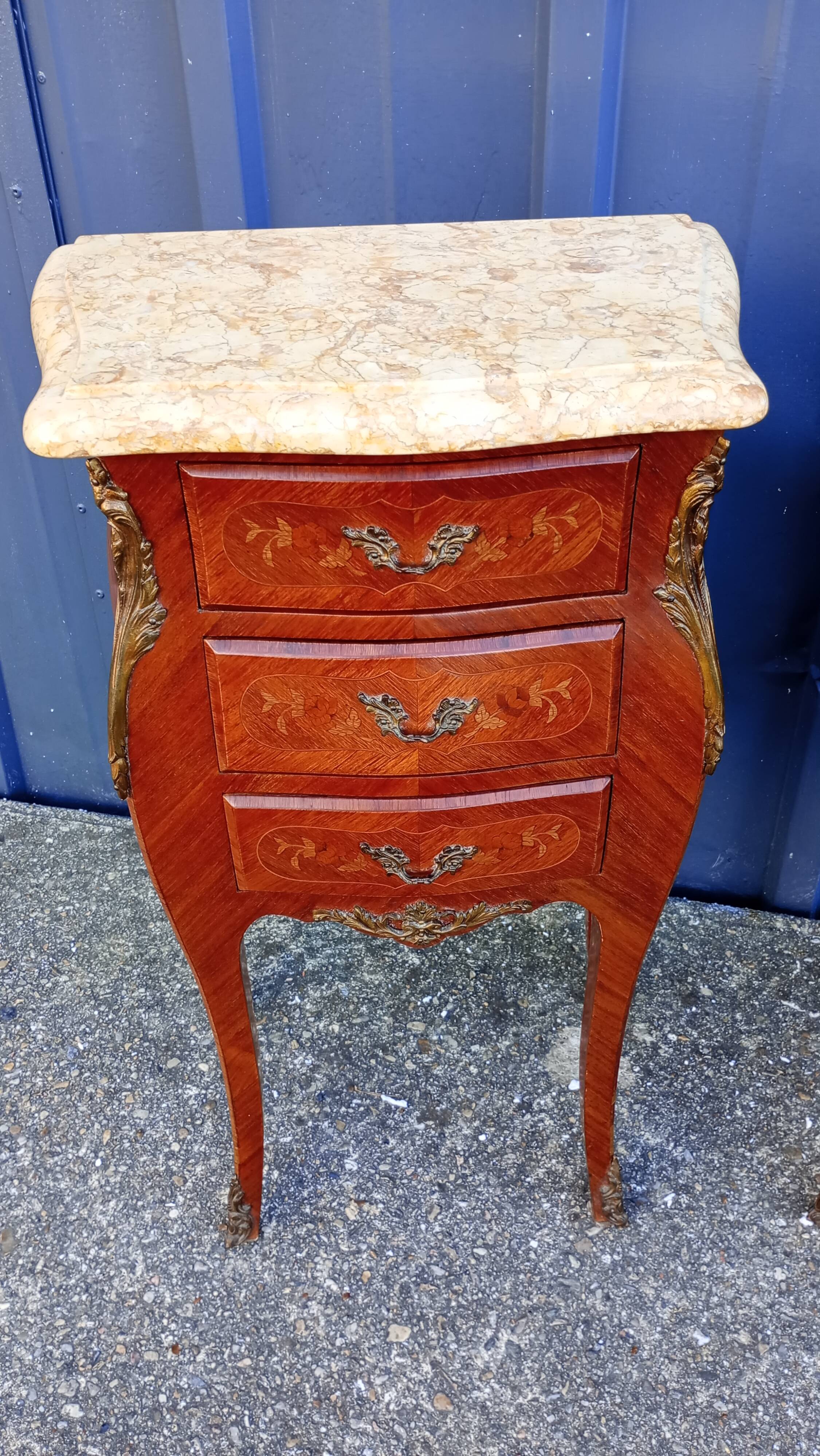 Paire de chevets Louis XV