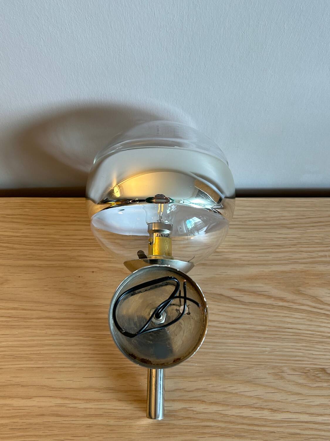 Vintage ball wall lamp