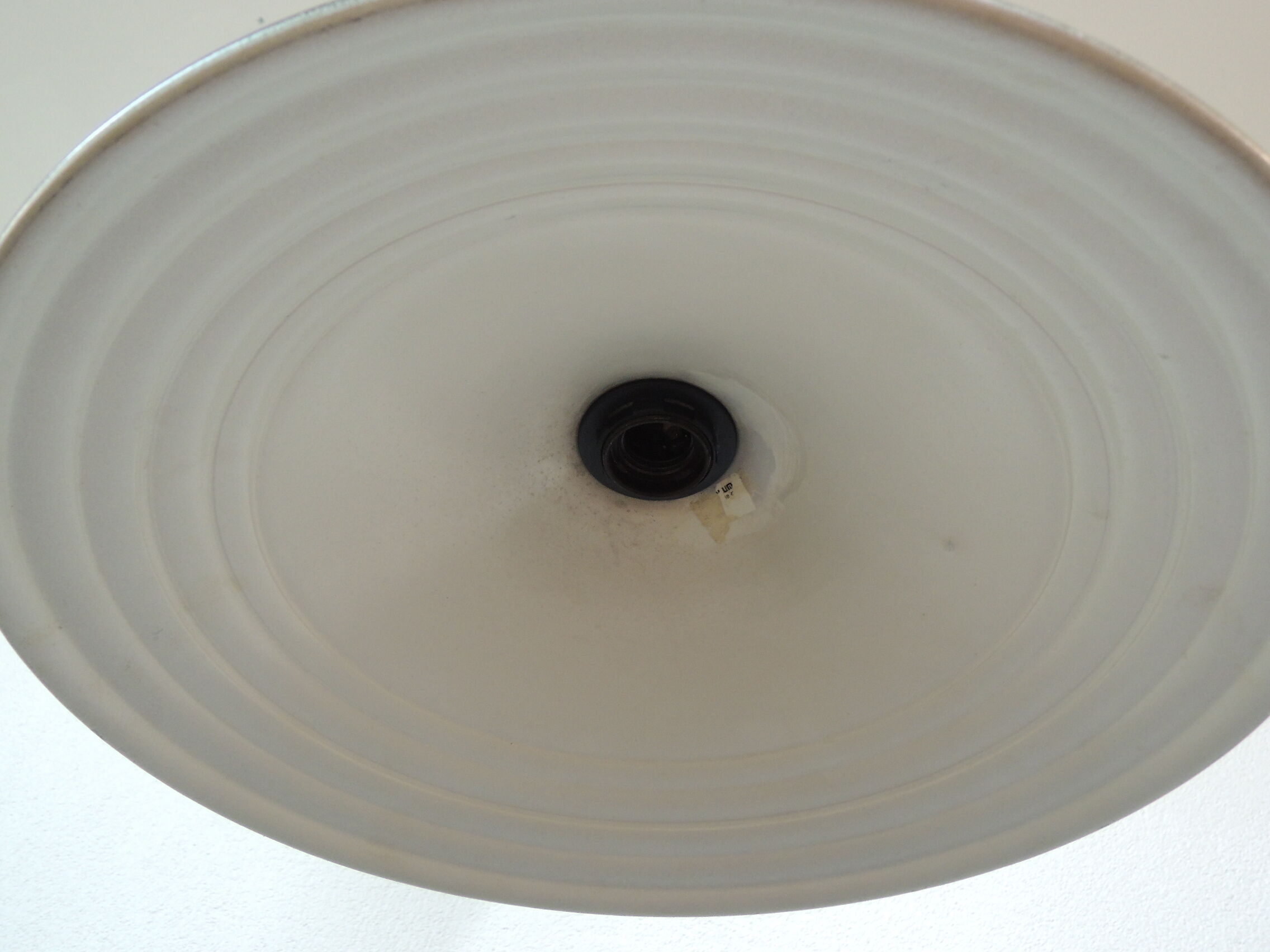 Suspension rises and falls in metal