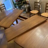 Dining room table
