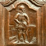 Banc coffre de style renaissance en frêne sculpté XIX siècle