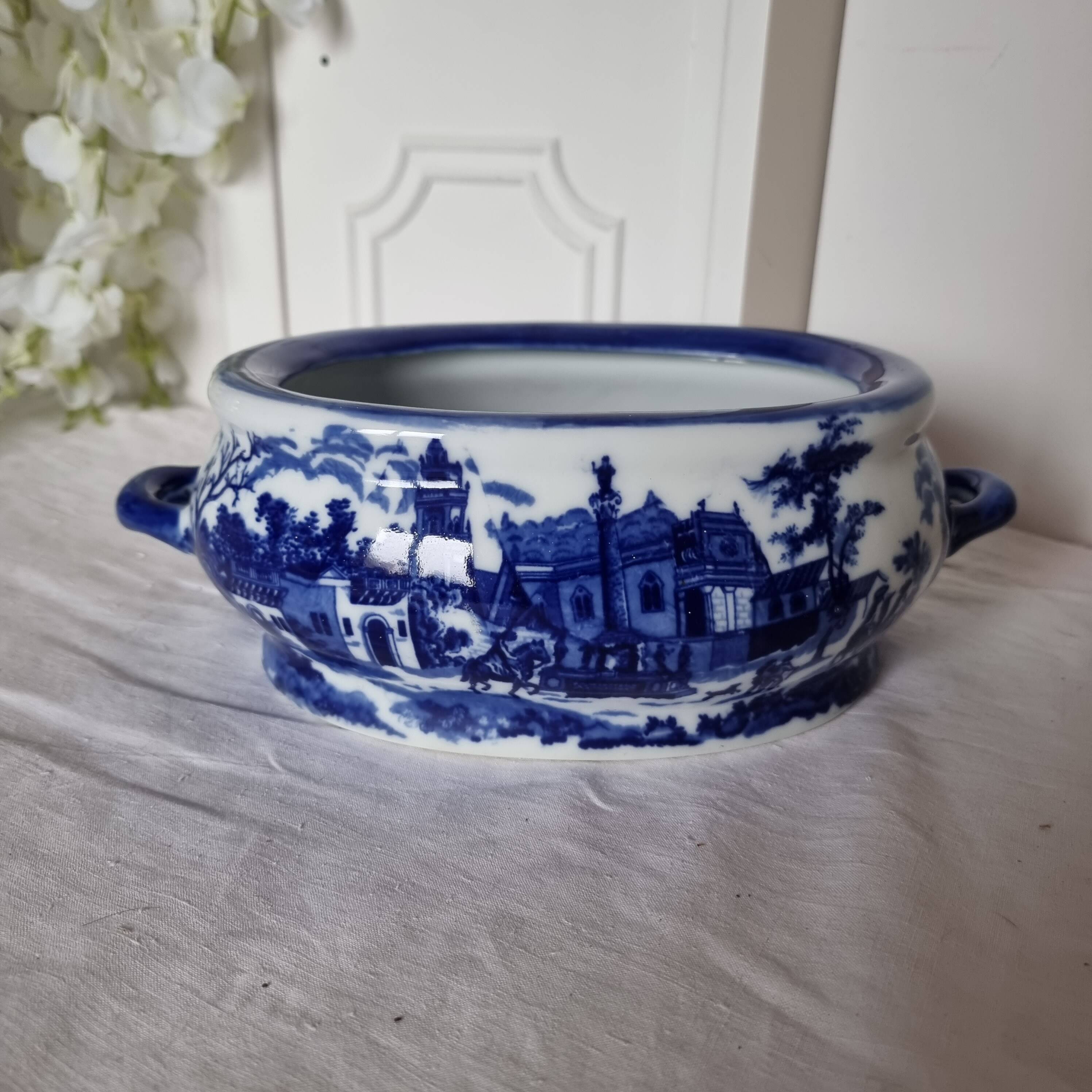 English porcelain flower pot or planter, blue Victorian landscape