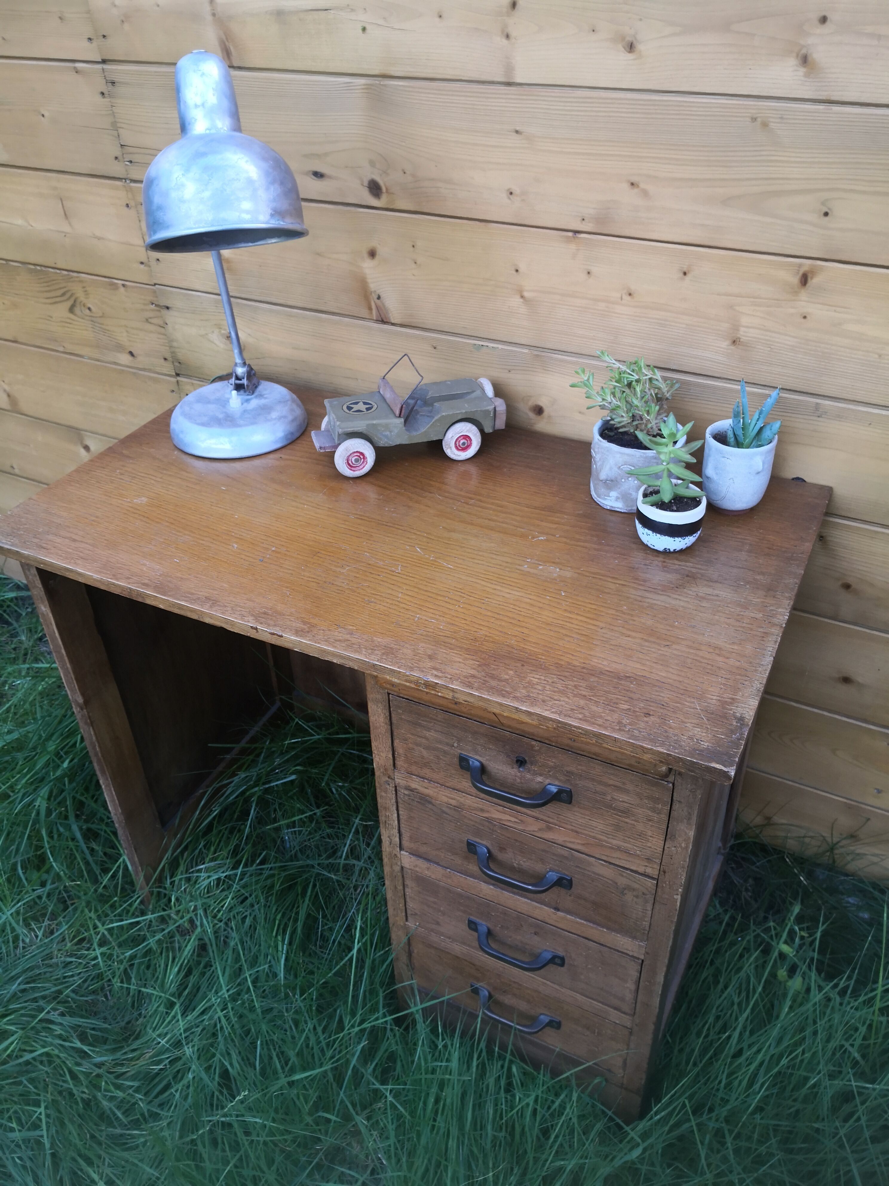 Bureau vintage d'enfant