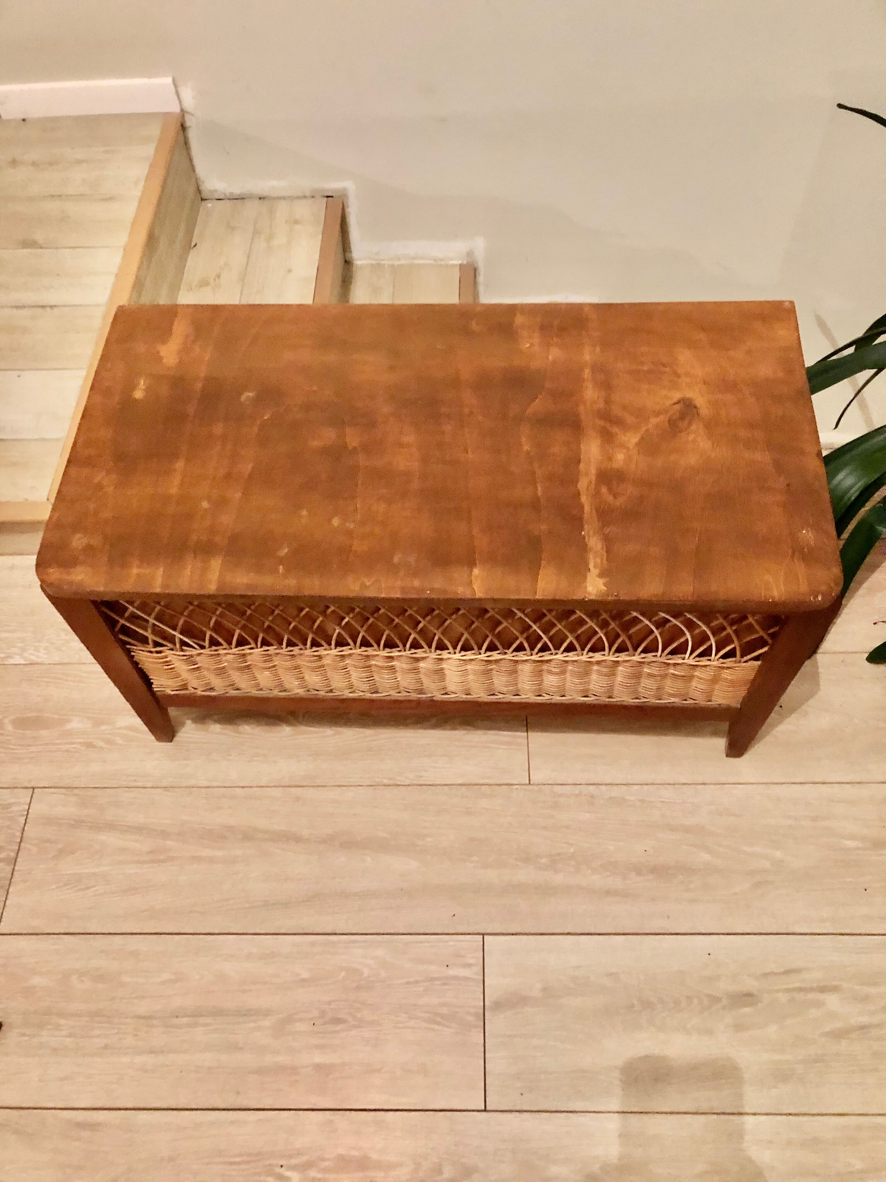 Coffre à jouet en bois et rotin