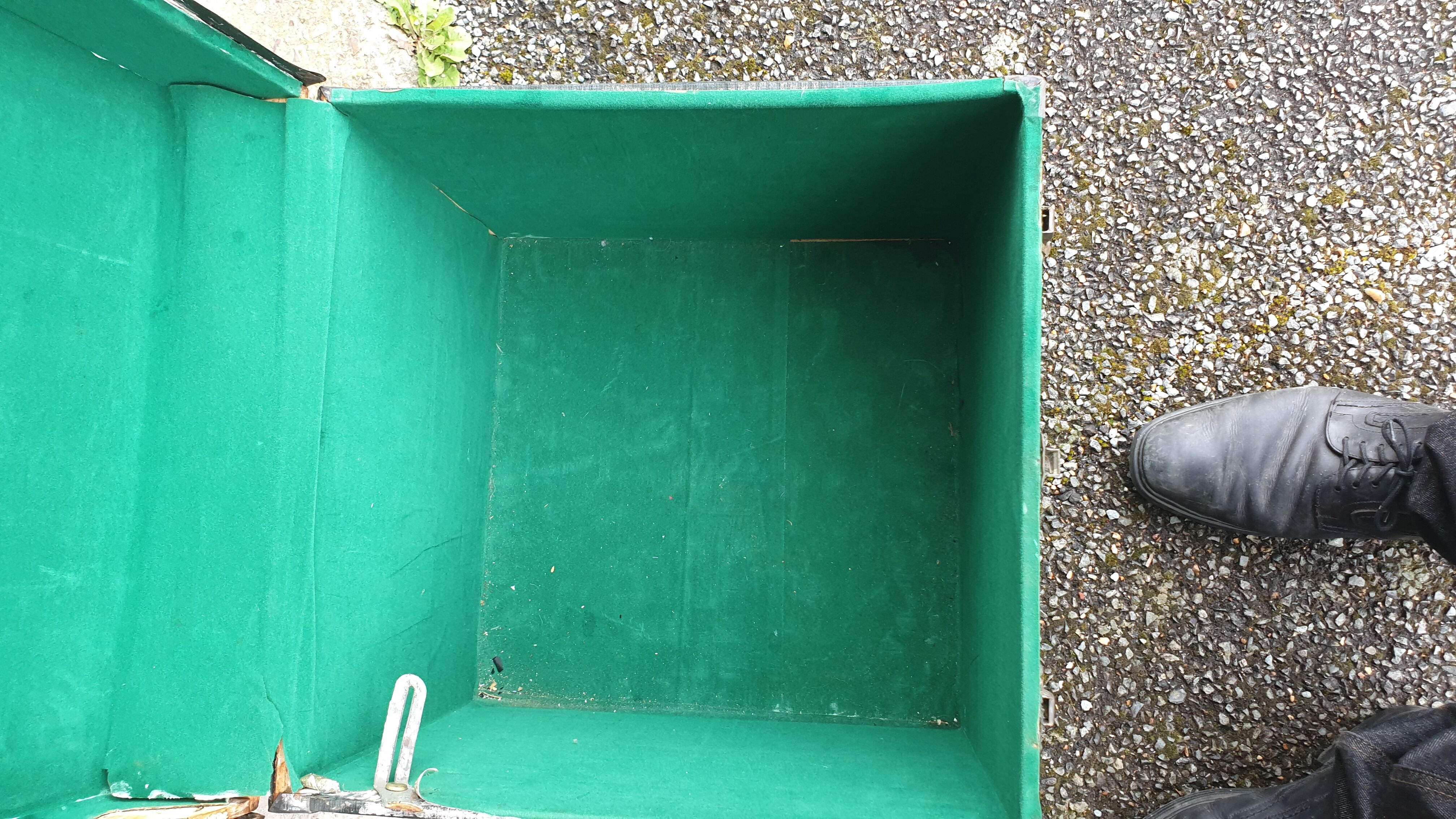 Hat trunk early twentieth century