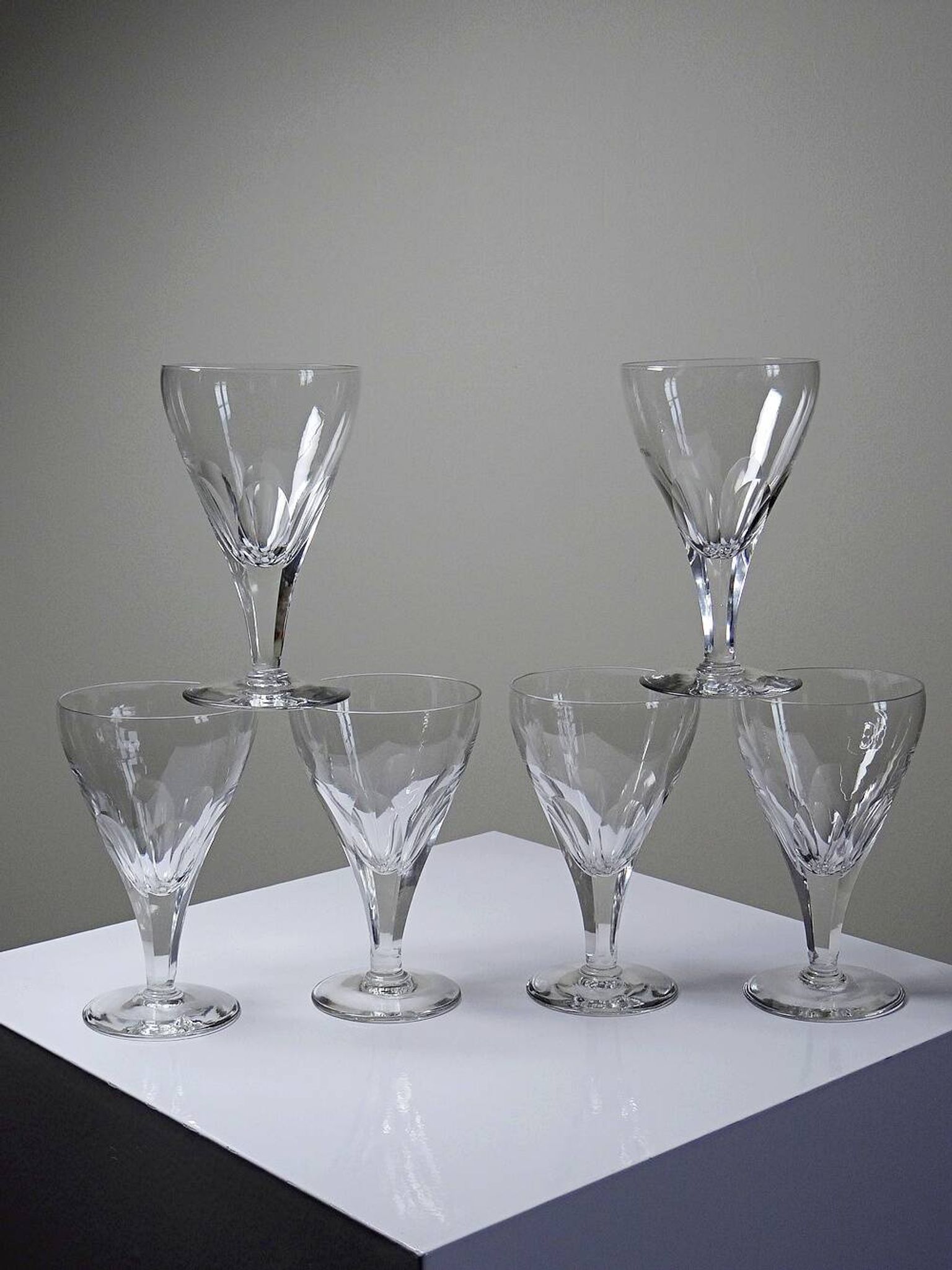 Service of 6 antique cut crystal glasses attributed to Moser, Bohemia circa.