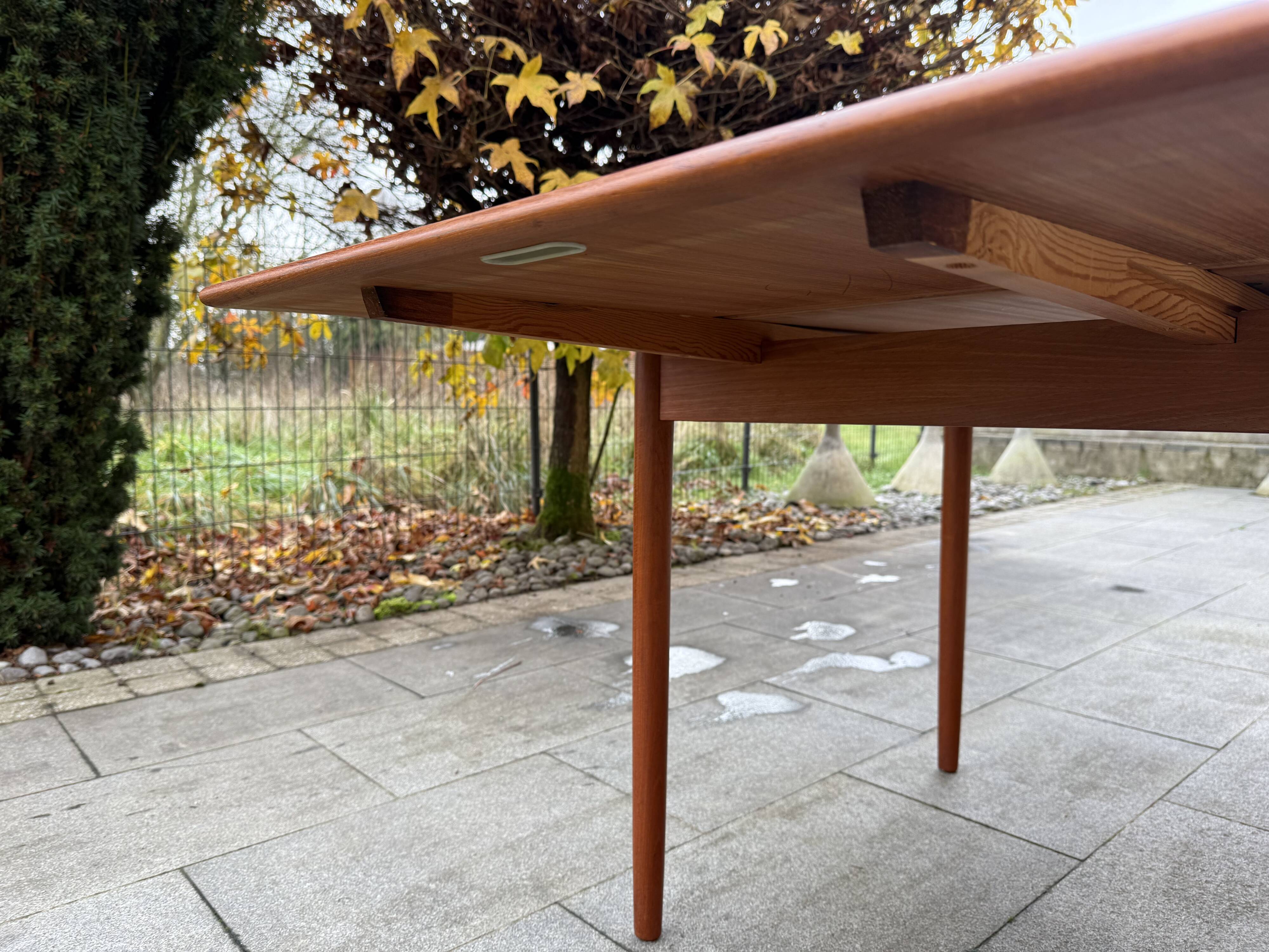 Scandinavian dining table NIELS O MOLLER JL MOLLER, Denmark 1960