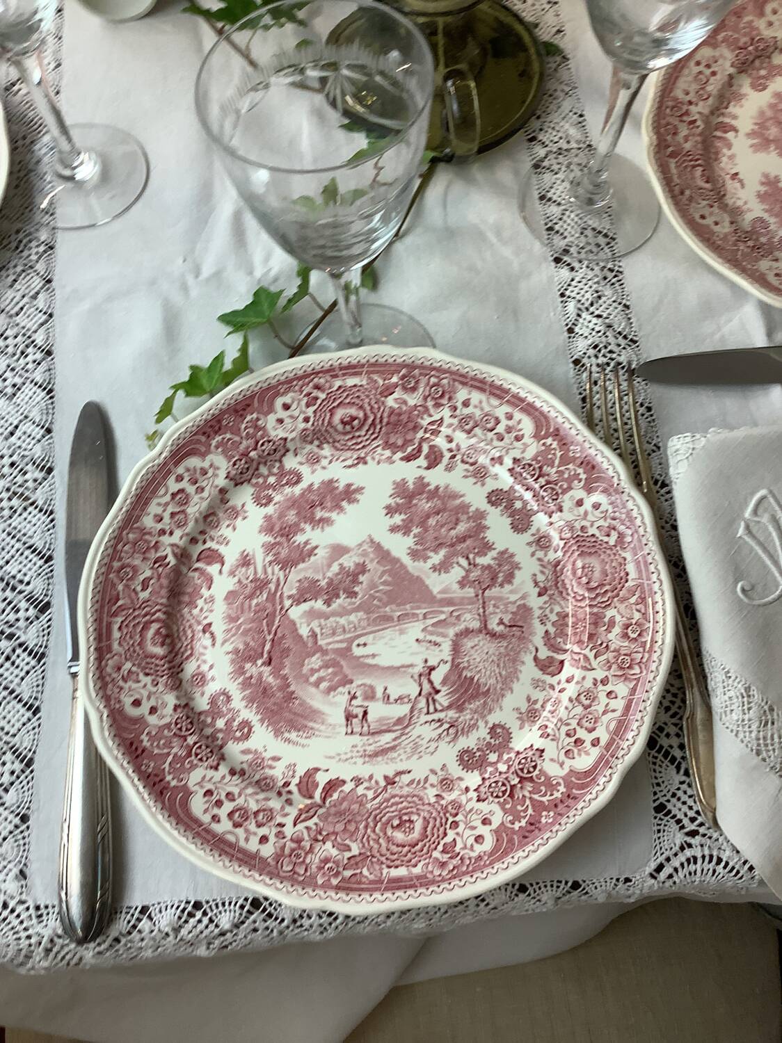 6 Villeroy and Boch Dinner Plates