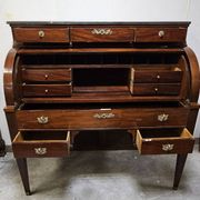 Important cylinder desk secretary in Louis XVI style made of mahogany with a system.