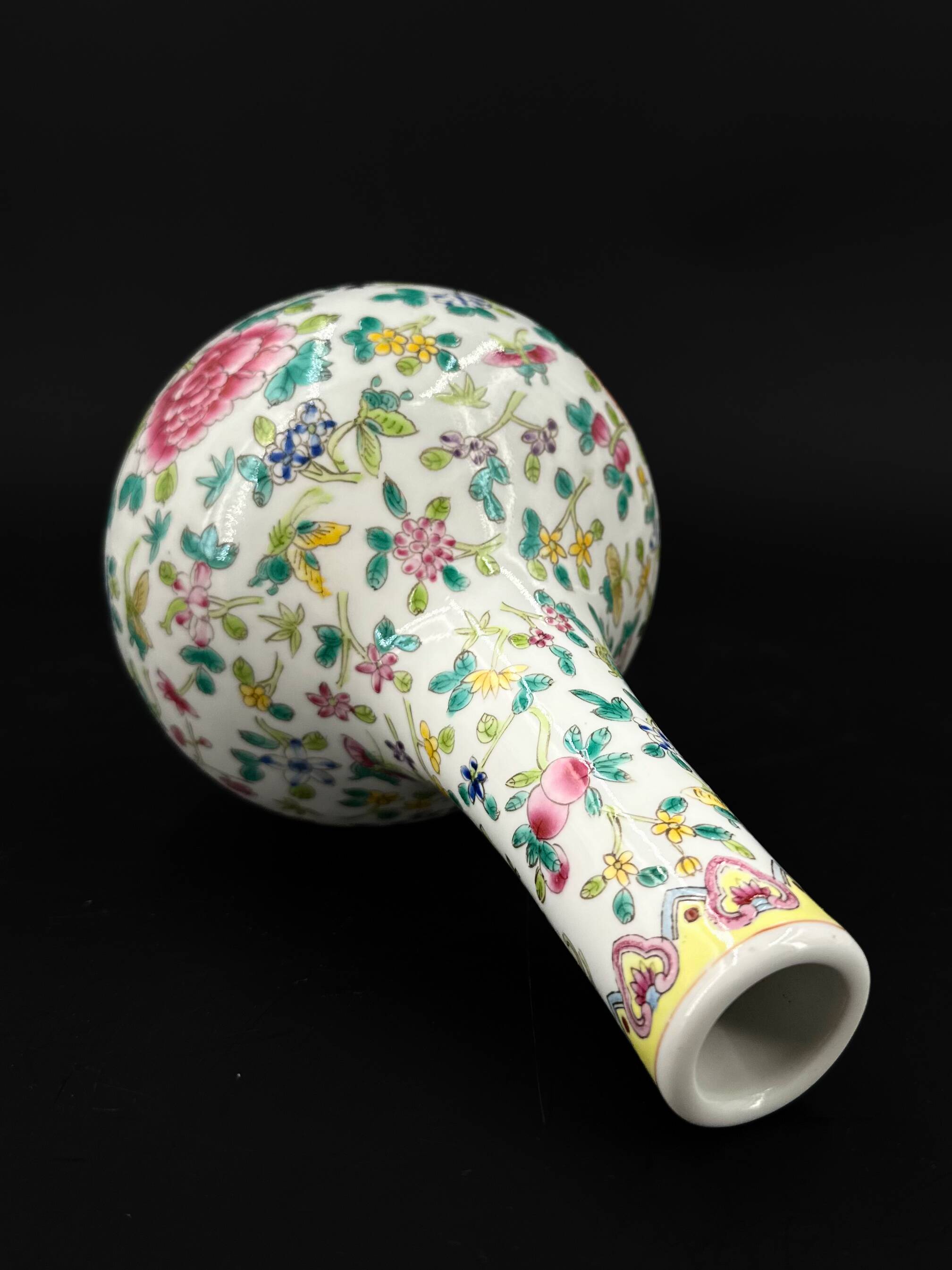 Bottle vase - Qing Dynasty - 19th century
