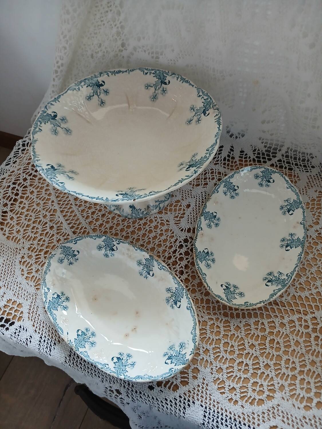 Longwy iron earth dinnerware set