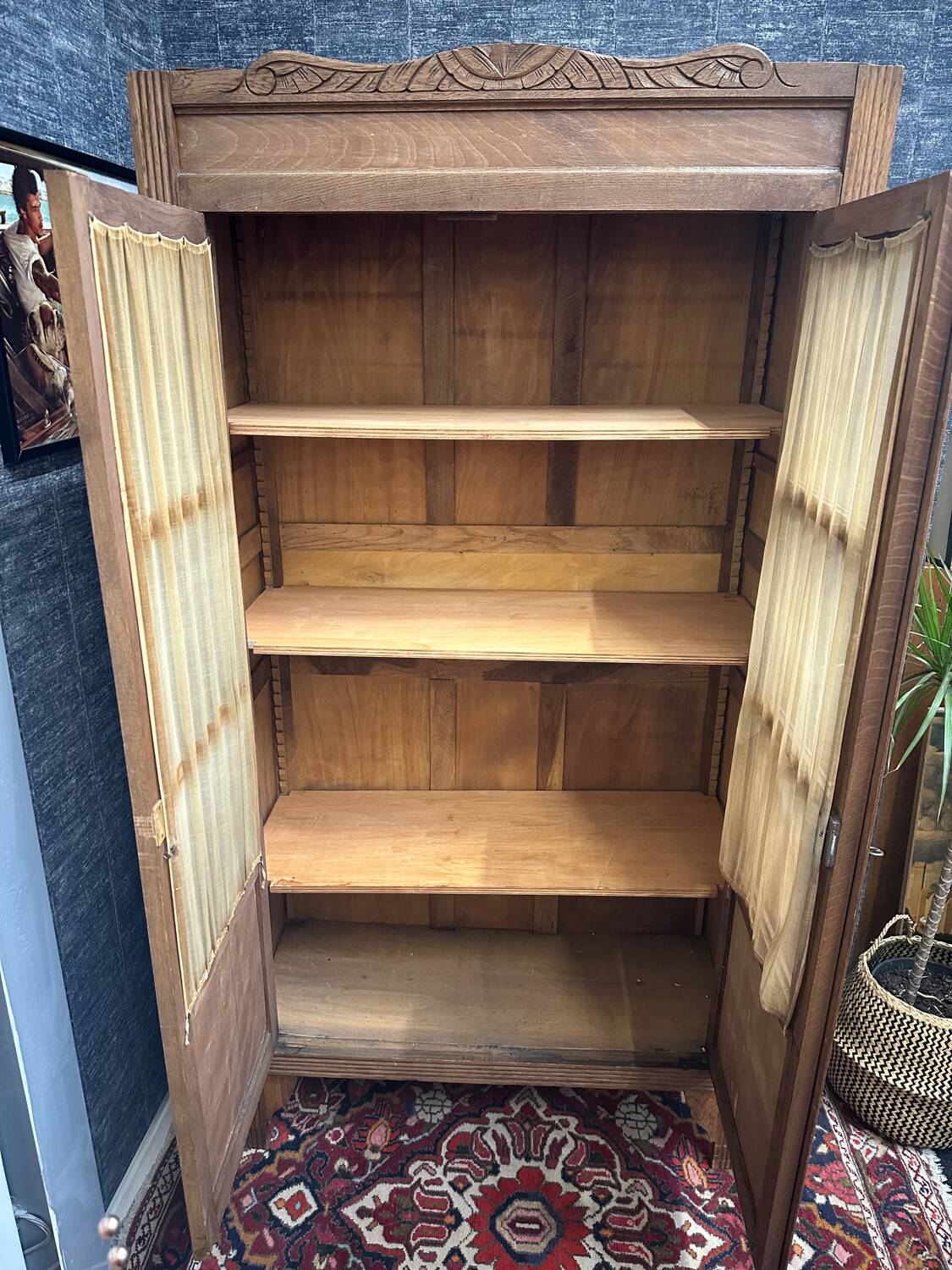 Art deco glass cabinet