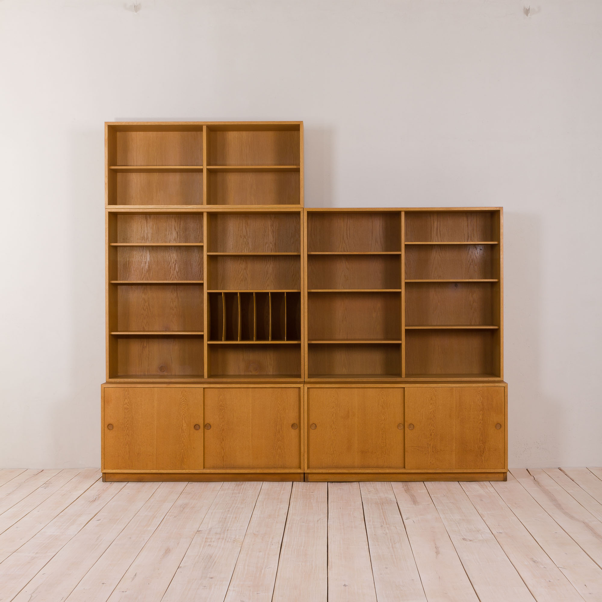 Modular oak shelving unit by Borge Mogensen for Karl Andersson & Soner