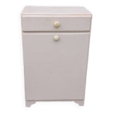 Ancien meuble de salle de bain