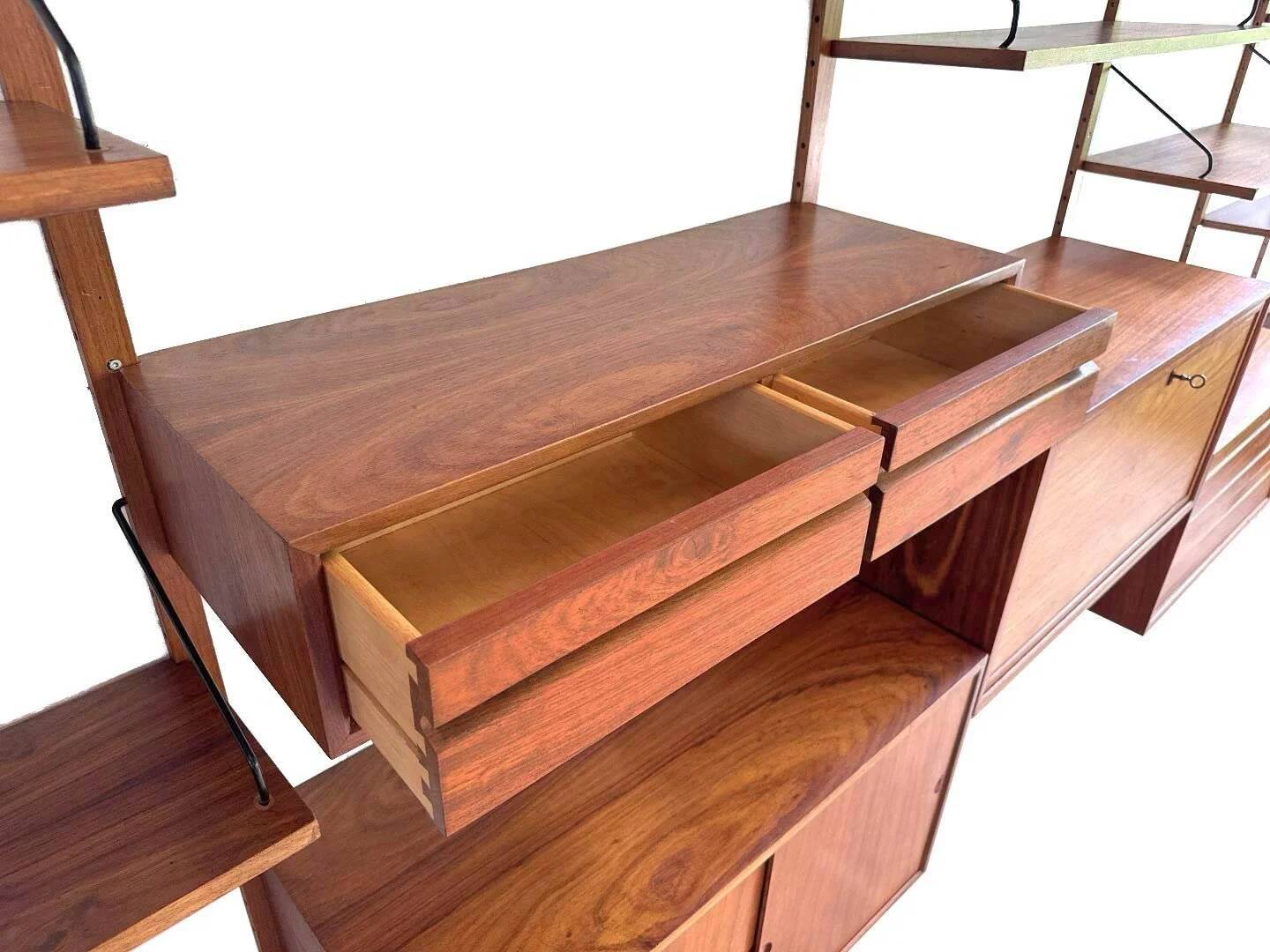 Poul Cadovius Royal System wall unit